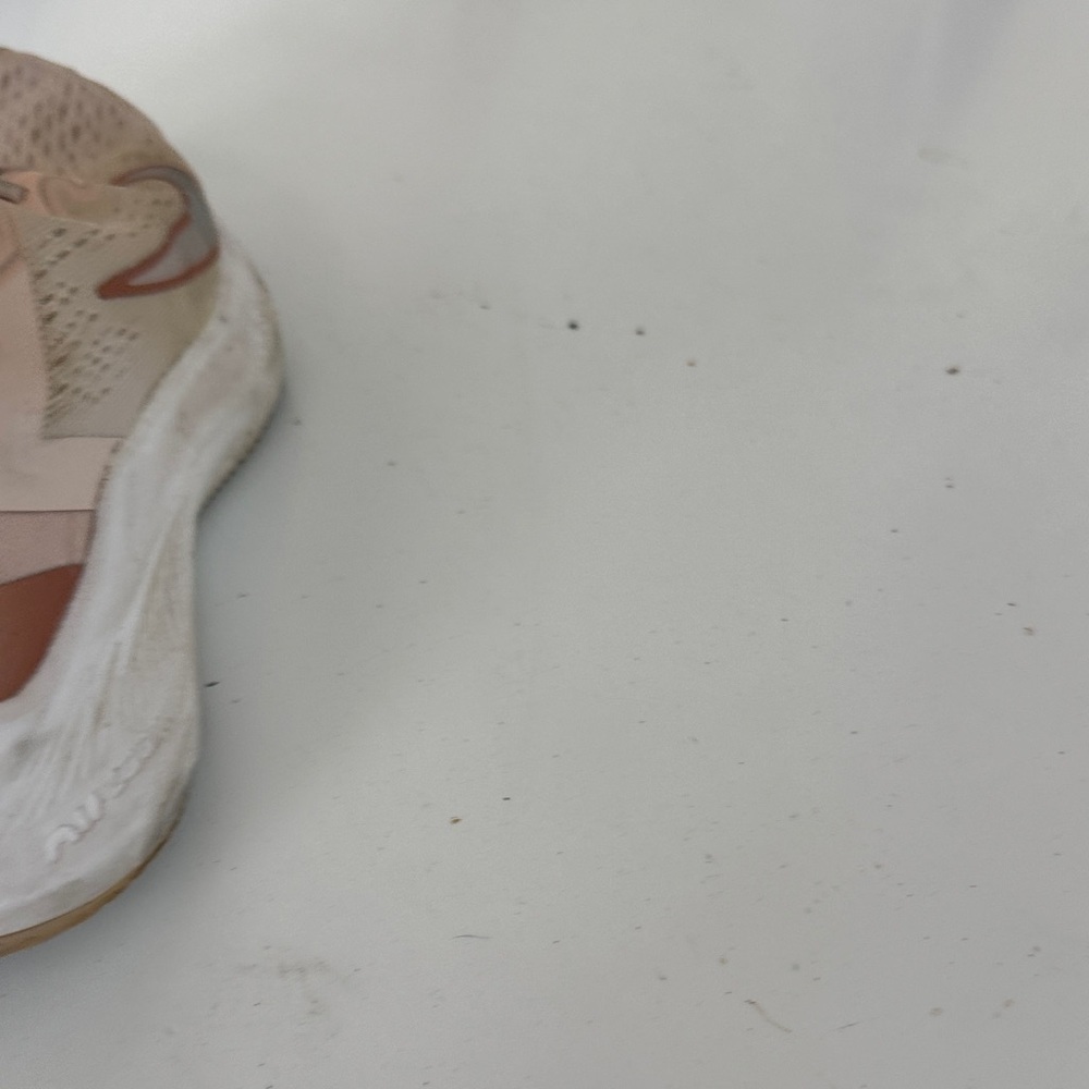Nike Women's Peach and White Running Shoes - Picture 3 of 5